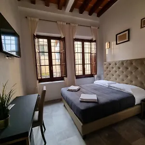 The Lux , Firenze Italia